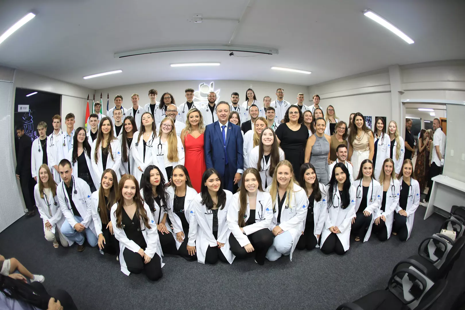 18ª turma de Medicina da UNC Mafra é recebida com a Cerimônia do Jaleco